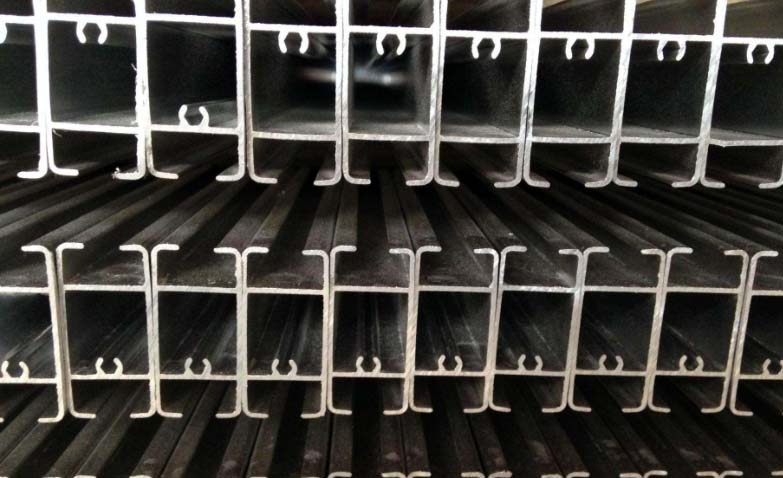 �����ИI(y��)��ʹ�õ��X��늻��W(xu��)�������}